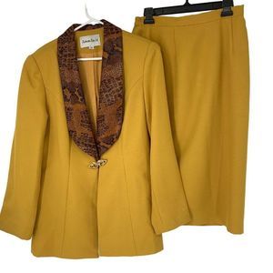 Katherine Kay Ltd. Vintage Skirt Suit Set Yellow Exotic Collar Sz 12 3965 USA